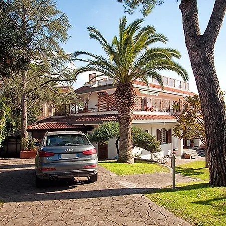 Oda ve Kahvaltı Relais Lollo