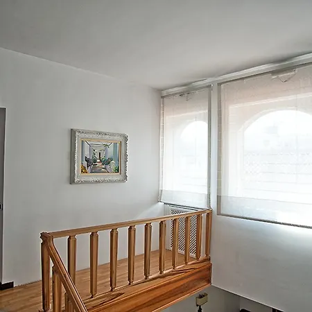 Oda ve Kahvaltı Relais Lollo